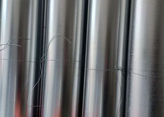 La largeur de DX51D 600-1500mm a enduit la bobine d'une première couche de peinture en acier galvanisée